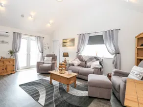Fully equipped cottage with garden | Beach view | Close to the beach | Pets are welcome - Image 5