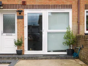 Cottage with garden | Beach view - Image 2