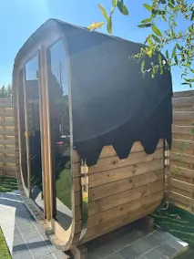 Maravillosa casa con jacuzzi, sauna y jardín - Image 3