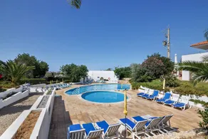 Agréable maison de vacances avec jardin, barbecue et terrasse - Image 2