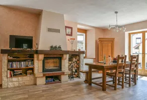 Child-friendly cottage with garden, jacuzzi & terrace | Garden view | Dogs allowed - Image 4