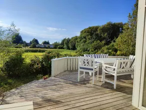 House with barbecue & garden | Lake view - Image 4