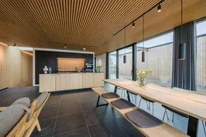 Holiday home with barbecue, terrace & garden | Sea view | Good for workation - Image 5