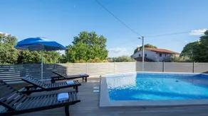 Wonderful apartment with private pool, terrace & barbecue | Pet-friendly - Image 2