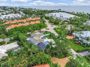 1036, 3 Bedroom 3 Bathroom Spacious Home with Heated Pool, 200 yards to the beach, under a mile to Atlantic Ave! - Image 2
