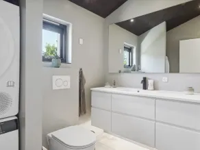 Spettacolare casa adatta alle famiglie con barbecue, sauna e idromassaggio - Image 5