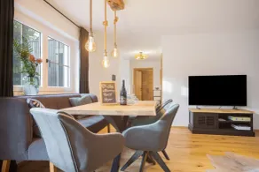 Apartamento con terraza y jardín - Image 5