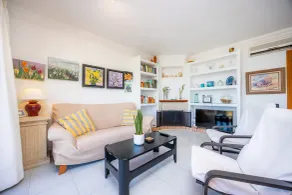 Holiday Home 'Can Figó' with Sea View, Wi-Fi and Air Conditioning - Image 5