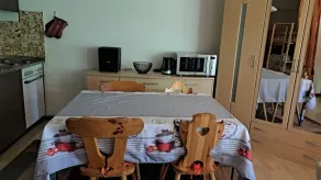 Holiday apartment with sauna & private pool | Mountain view - Image 5