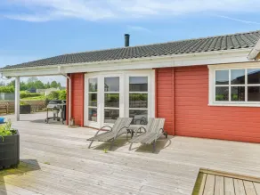 Family-friendly holiday home with barbeque, sauna & terrace | Sea view | Pets are welcome - Image 3