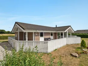 Familienorientiertes Ferienhaus mit Sauna und Terrasse - Image 2