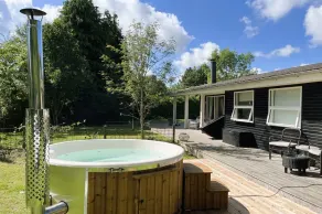 Ferienhaus mit Garten, Whirlpool und Grill | Seeblick - Image 3