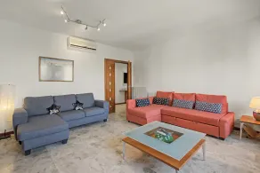 Fully equipped apartment with terrace | City view - Image 2