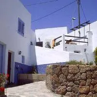 Cottage with pool, garden & barbecue | Sea view - Image 2