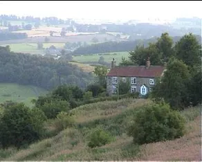 Cozy Cottage Retreat near Historic York - Image 3