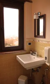 AGRITURISMO La Giara: - Camera L'Acero con cucina - Image 4