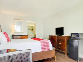 OYO Hotel Dundee By Crystal Lake - Zimmer