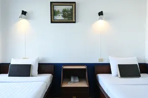 OYO 140 The Krungkasem Srikrung Hotel - Room