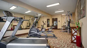 Best Western Plus Eastgate Inn & Suites - Fitnessbereich