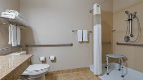 Best Western Plus Eastgate Inn & Suites - Badezimmer