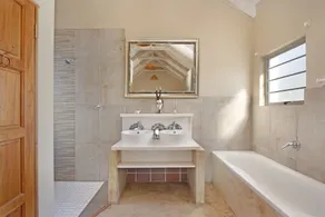 Blue Lagoon 2 - Bathroom