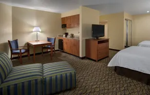 Days Inn & Suites by Wyndham Scottsdale North - Room