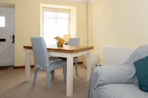 Comfy and Cosy 1BD Cottage in Crediton Devon - Image 2