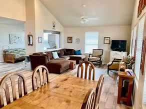 14 Beachfront - Image 4