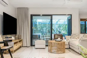 Tallow Creek House - Image 2