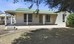 Cosy shack close to surf beaches, river and shops - Image 2