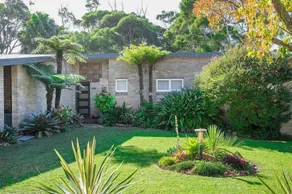 Blissful Bannister Retreat - Image 5