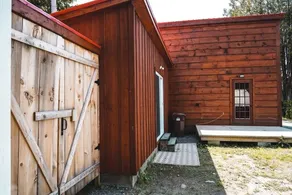 Historic Log Cabin - Image 2