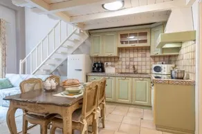 Giogarakis Suites - Image 2
