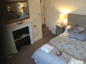 Holly Lodge - Image 5
