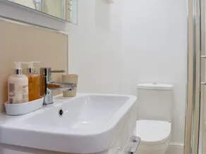 The Beach House - Image 5