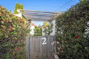 Beach Haven Gorgeous 2 Bedroom House - Image 4