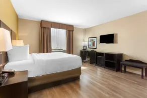 Best Western Plus Plaza Hotel New York City - Image 5