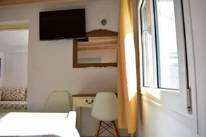 Marinakis Sea View Studios - Image 2
