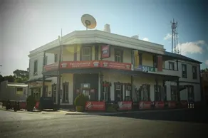 Commercial Hotel Morgan - Image 2