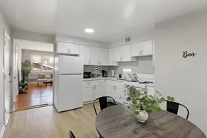 Cozy 2BR Apt Near Parks - Kimball A2 - Image 3
