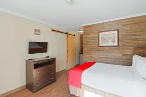 Dogwood Inn & Suites - Image 3