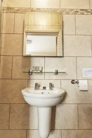 Wingfield Hotel - Image 5