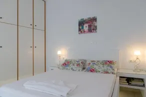 Aphrodite Holiday Home - Image 4