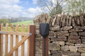 Luxury Cheltenham Home with EV charger Lechampton Hills - Image 3