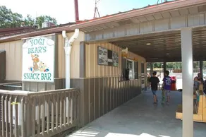 O'Connell's Yogi Bear Studio Cabin 5 - Image 3