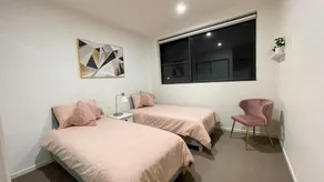 Preston Spacious 2brm Apartment Free Parking Wi Fi - Image 4