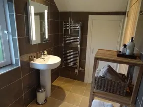 Coach House at The Glen - Image 4