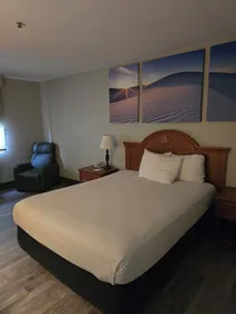 Antelope Inn & Suites - Image 3