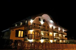 Historic Residenze Loo Bach - Image 3