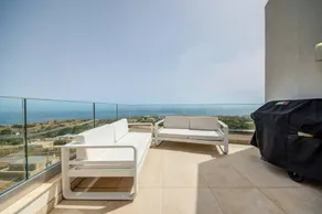 Luxury Penthouse With Private Pool and sea Views, Sleeps 6 - Image 2